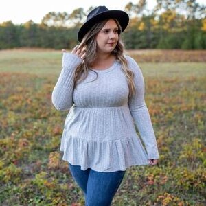 Plus Size Women's Gray Long Sleeve Top